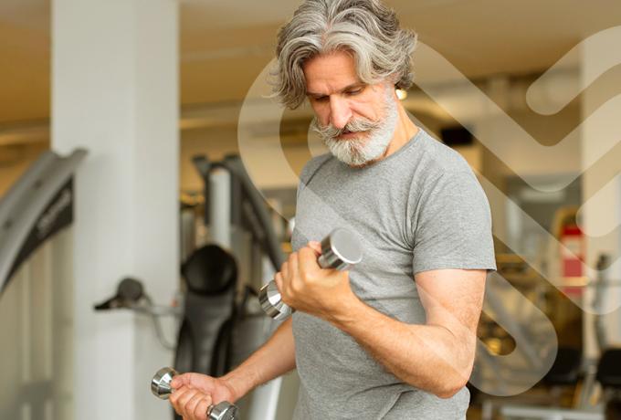 Cómo combatir la sarcopenia y mantener tus músculos fuertes 